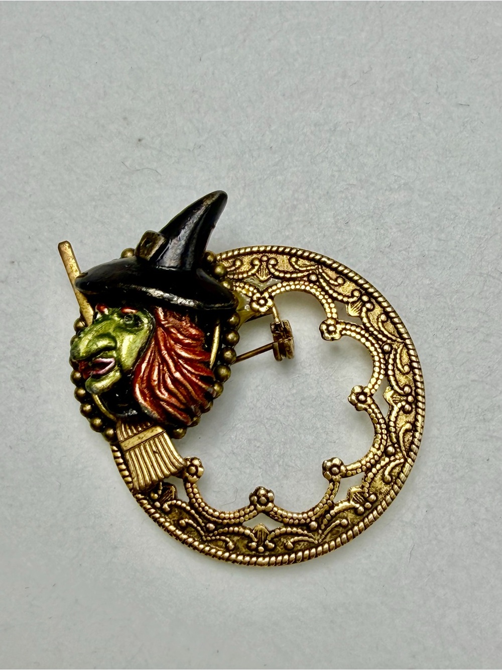 Vintage  Witch Brooch with Green & Black Enamel #H09